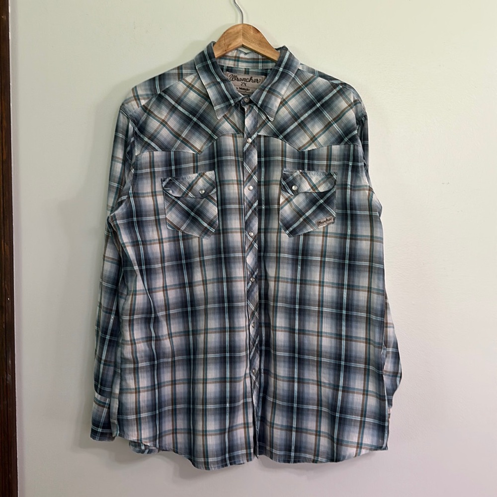 Men’s Western Dress Shirt with Pearl Snaps